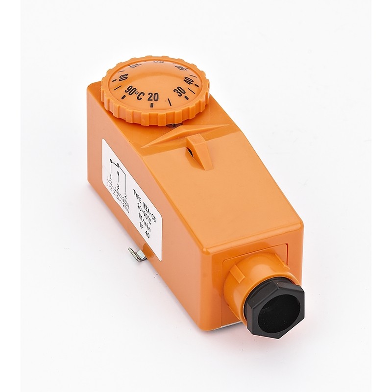 Какова функция регулятора температуры котловой трубы?